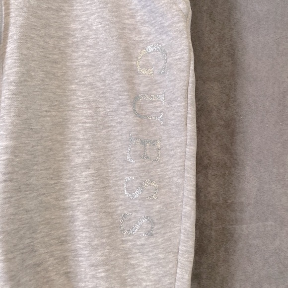 GUESS Joggers NWOT - Picture 3 of 6